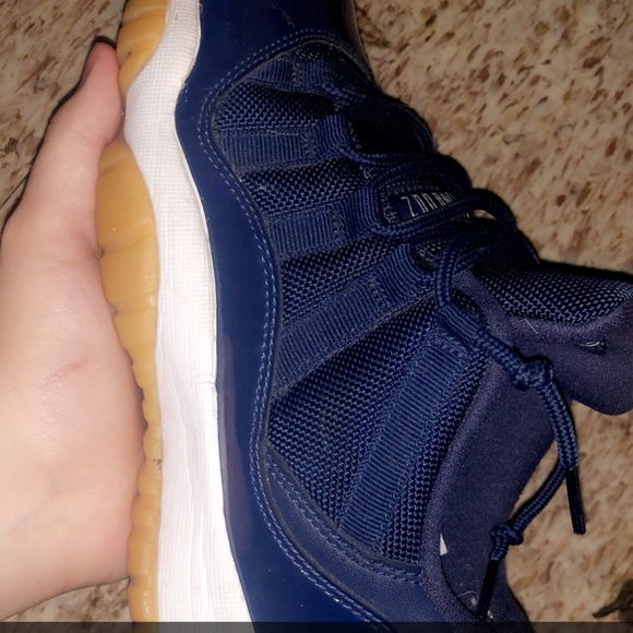 Jordan retro 11 low midnight navy (gs) - Picture 2 of 2